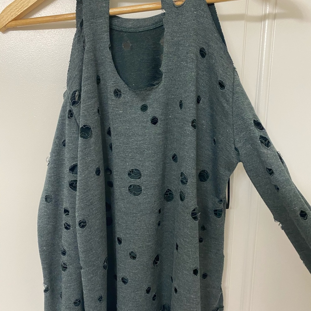 Sweater with off the shoulder sleeves